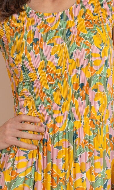 Floral Print Pleated Dress