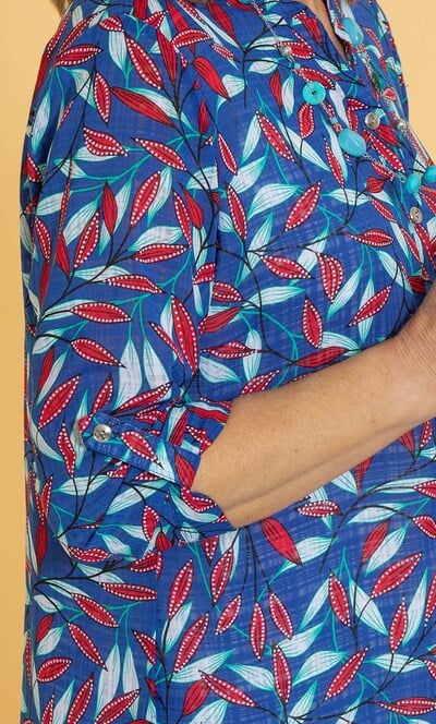 Anna Rose Leaf Print Shirt With Necklace