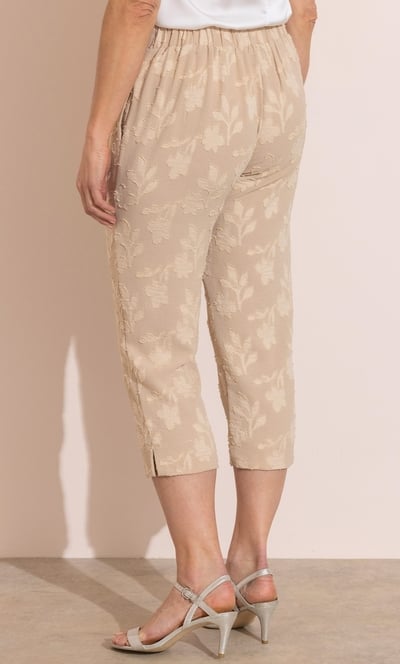 Anna Rose Jacquard Capri Trousers
