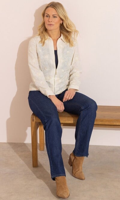 Anna Rose Embellished Floral Embroidered Jacket