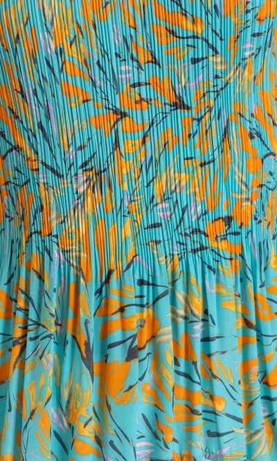 Dipped Hem Printed Pleat Top