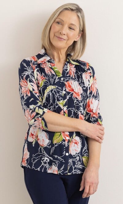 Anna Rose Textured Bouquet Blouse