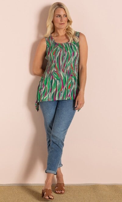 Printed Dipped Hem Pleated Tunic Top