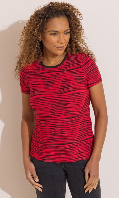 Anna Rose Printed Textured Wave T-Shirt
