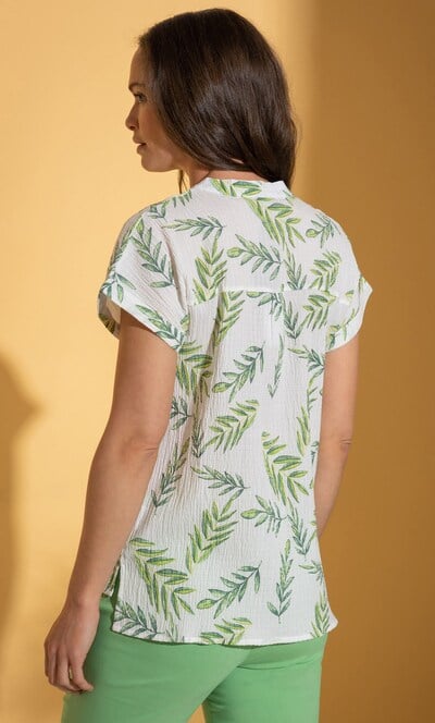 Leaf Printed Seersucker Top