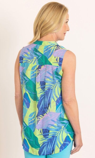 Anna Rose Leaf Print Sleeveless Blouse