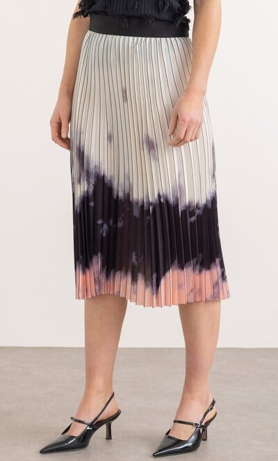 Dip Dye Pleated Pull On Skirt