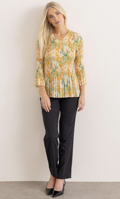 Three Quarter Sleeve Printed Pleat Top