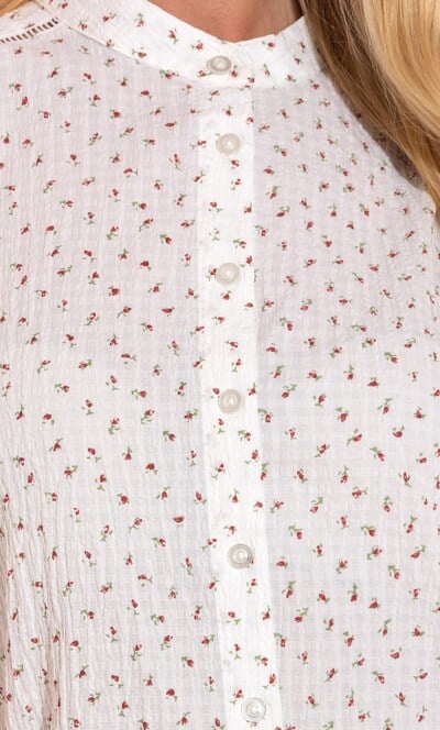 Floral Seersucker Sleeveless Blouse