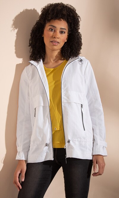 Lightweight Hooded Sporty Jacket
