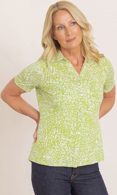 Anna Rose Short Sleeve Animal Print Blouse