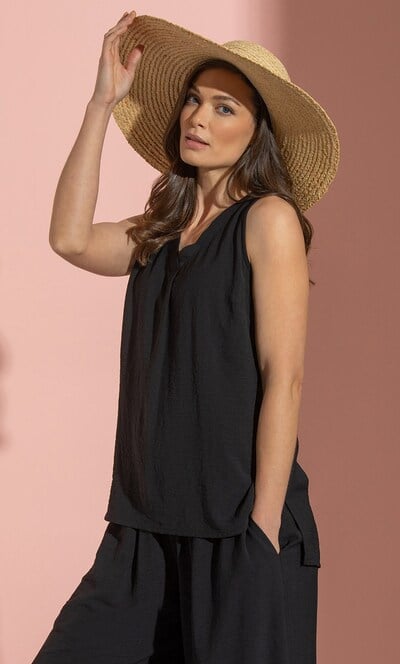 V Neck Sleeveless Crinkle Top