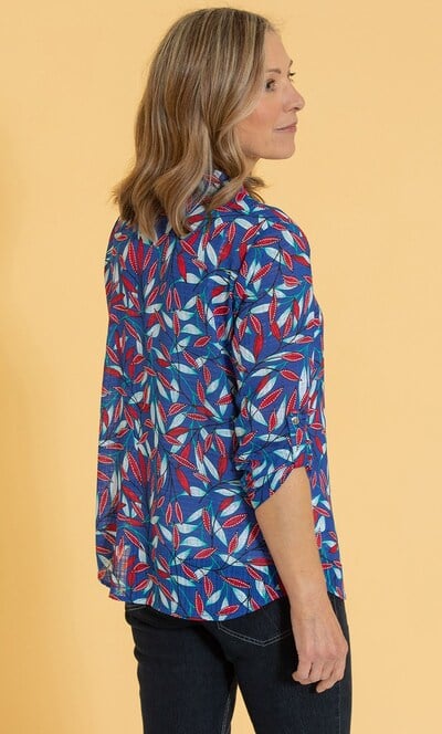 Anna Rose Leaf Print Shirt With Necklace