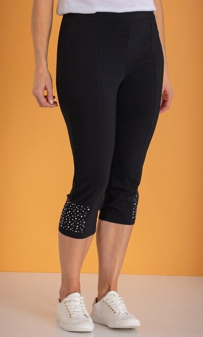 Embellished Pull On Capri Pants