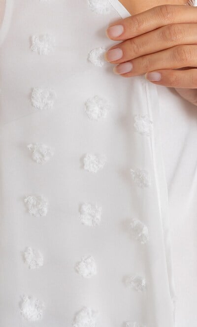 Dobby Dip Hem Cover Up