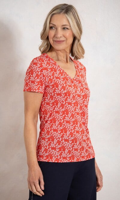Anna Rose Dainty Floral Print Jersey Top