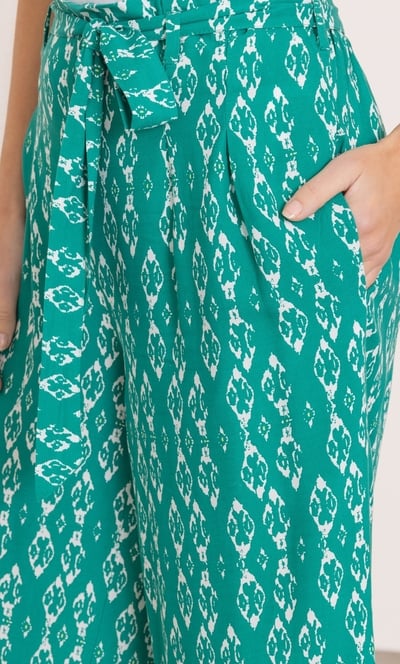 Printed Wide Leg Cropped Trousers