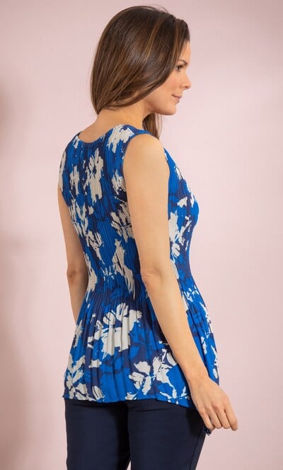Printed Dip Hem Pleated Tunic Top