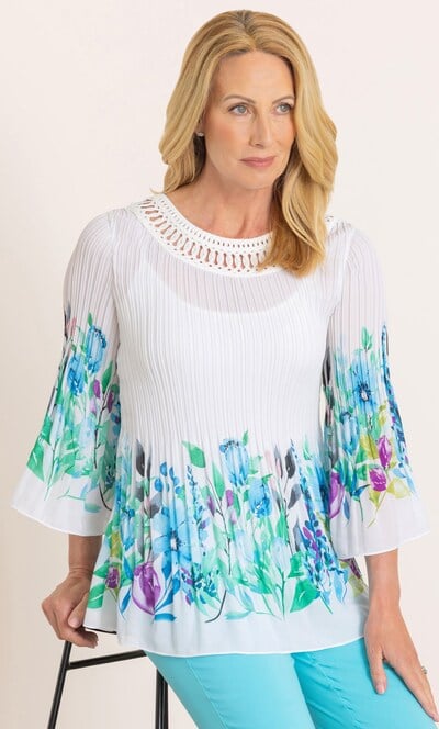 Anna Rose Garden Print Pleated Top
