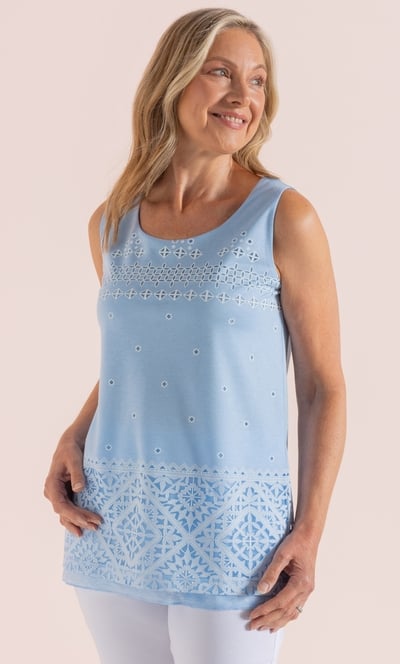 Anna Rose Textured Printed Sleeveless Top