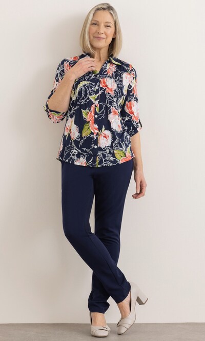 Anna Rose Textured Bouquet Blouse