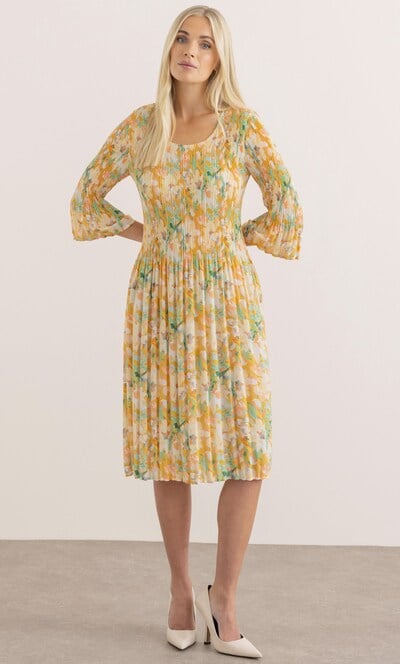 Three Quarter Sleeve Botanical Print Pleated Dress
