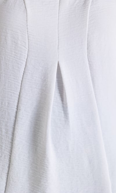 Textured V Neck Sleeveless Top