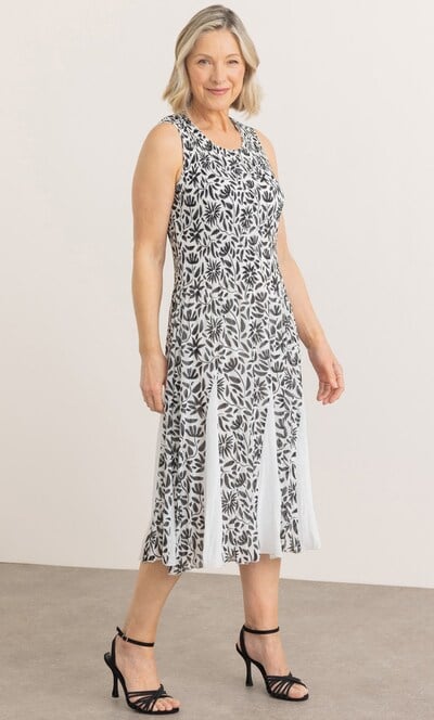 Anna Rose Botanical Print Pleated Dress