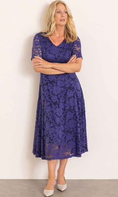 Anna Rose Stretch Lace Dress