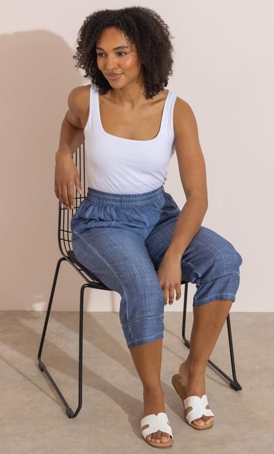 Relaxed Fit Cropped Trousers