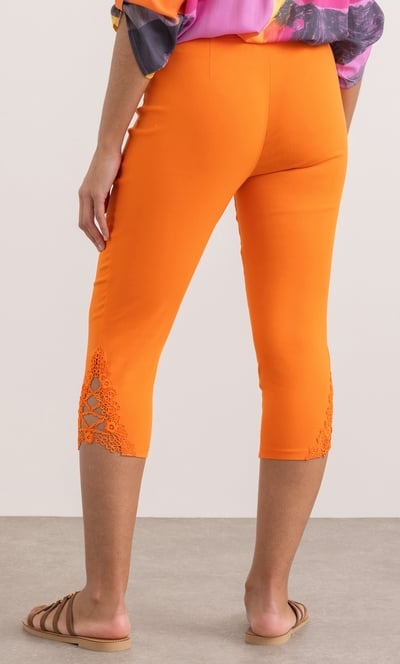 Lace Trim Pull On Pedal Pushers