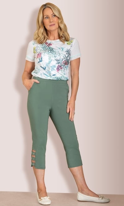 Anna Rose Eyelet Trim Cropped Trousers