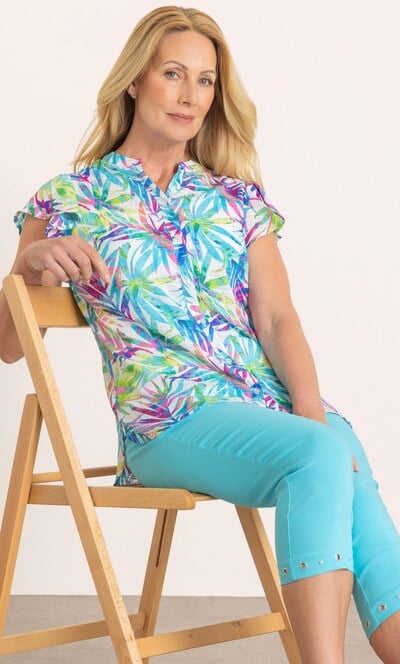 Anna Rose Leaf Print Short Sleeve Blouse