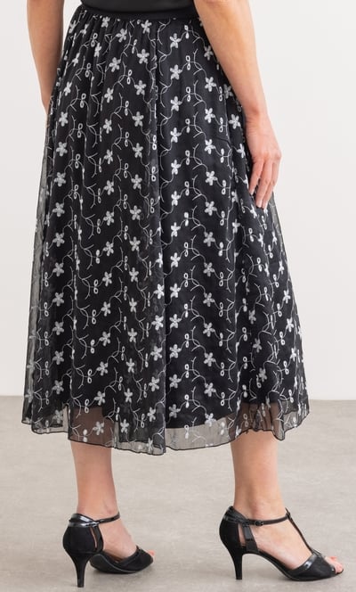 Anna Rose Embroidered Midi Skirt