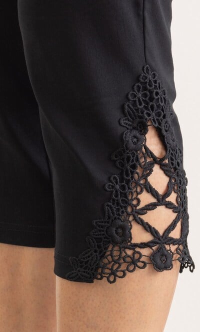 Lace Trim Pull On Pedal Pushers