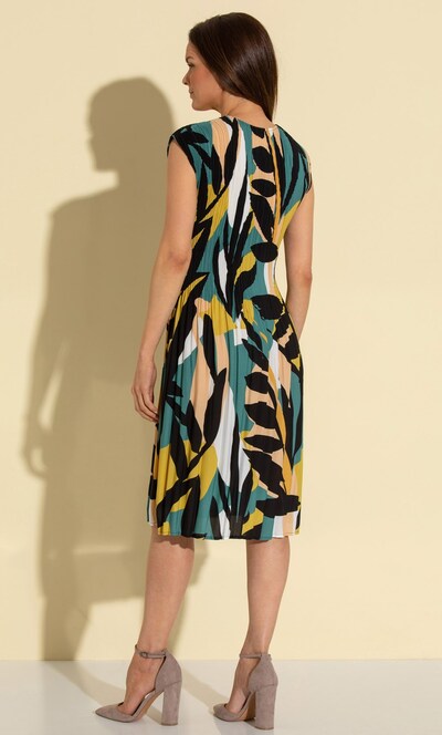 Pleated Leaf Print Sleeveless Dress