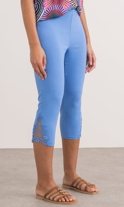 Lace Trim Pull On Pedal Pushers