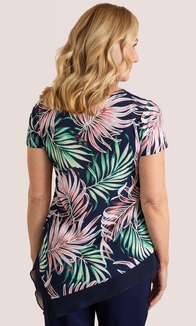 Anna Rose Textured Leaf Print Top With Necklace