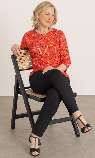 Anna Rose Garden print Top With Necklace