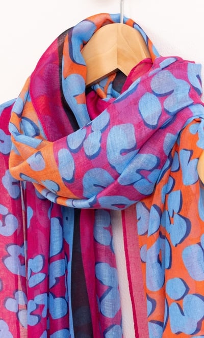 Lightweight Animal Printed Scarf